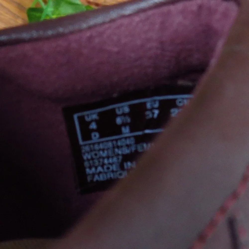Clarks Sharon Gracie Women Penny Loafer 6.5 Comfort Work Shoe Burgundy Leather